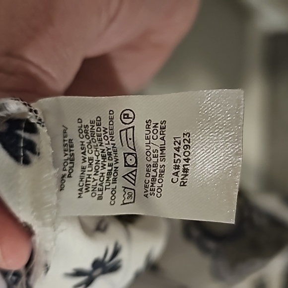 Loft Outlet Round Collar sleeveless Paisley Shell Size M New no tags - Picture 8 of 9